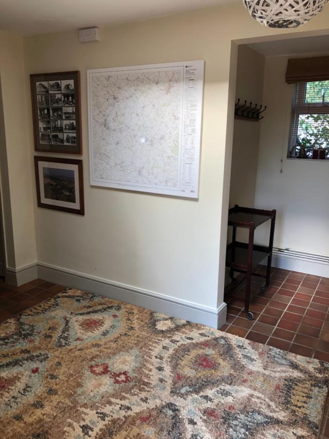 奇平诺顿The Old School, Idbury, Ox7 6Ru住宿加早餐旅馆 外观 照片